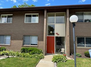 2500 Topsfield Rd APT 305, South Bend, IN 46614
