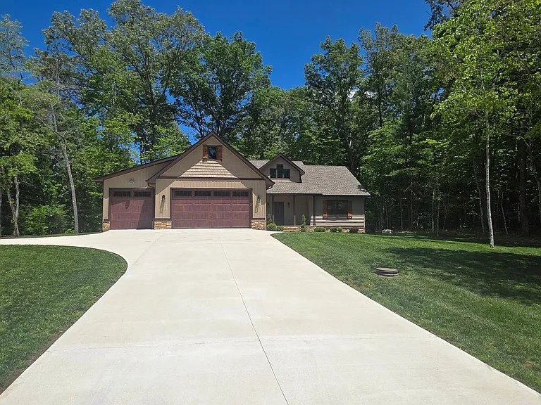 701 Westchester Dr — Photo 1
