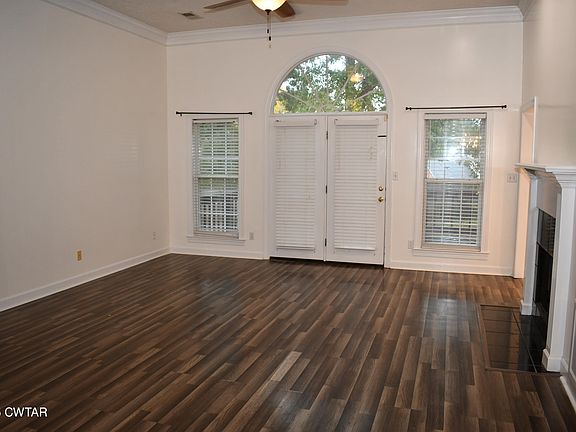 5th image of 95 Woodgrove Dr