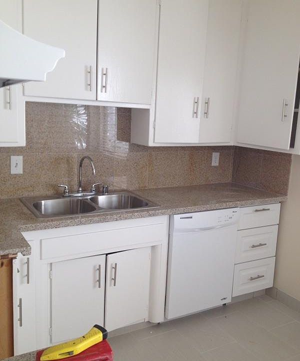 1st image of 4221 Longridge Ave