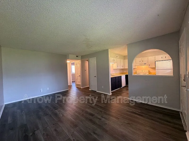 729 H St #2