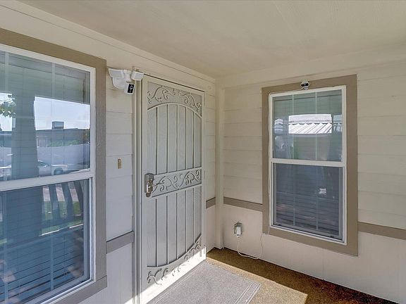5th image of 625 Shadow Creek Dr