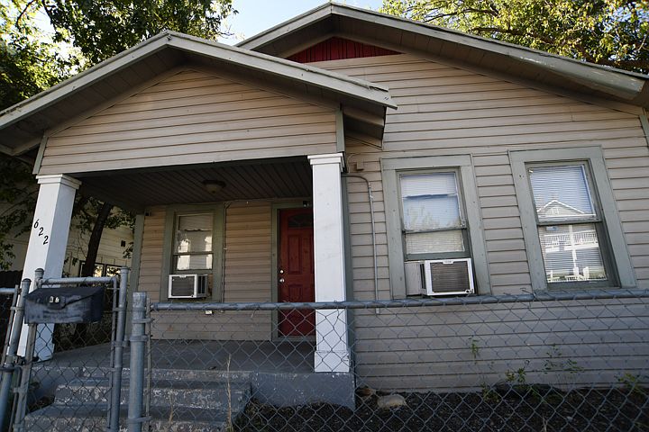 1st image of 622 Iowa St
