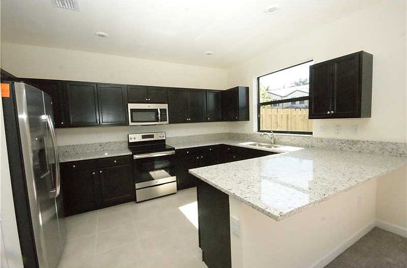 Brand New 3/2.5 Garage Townhome