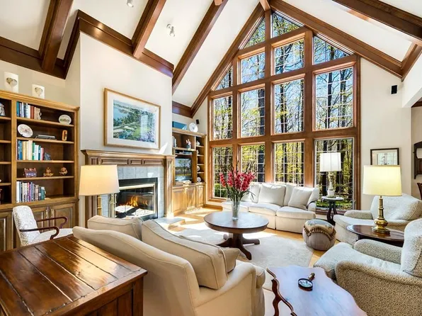 8940 Gibraltar Bluff Rd, Fish Creek, WI 54212