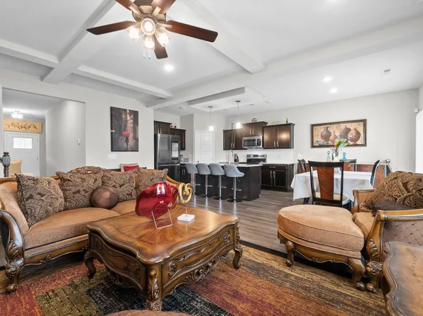 913 Recurve Ct, Clarksville, TN 37042