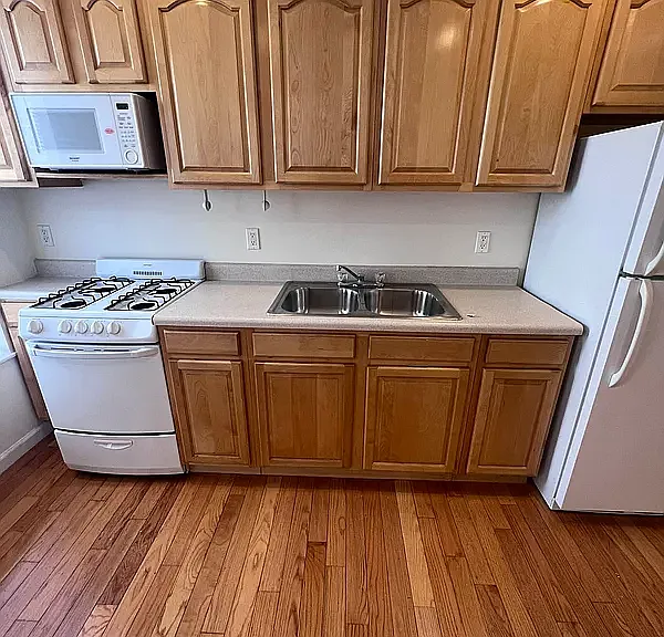 247 Wadsworth Ave #5E — Photo 6