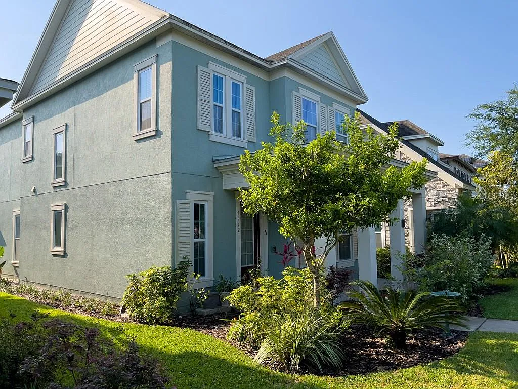 4 bed, 3.5 bath, 2432 sqft, $2,900 — Photo 4