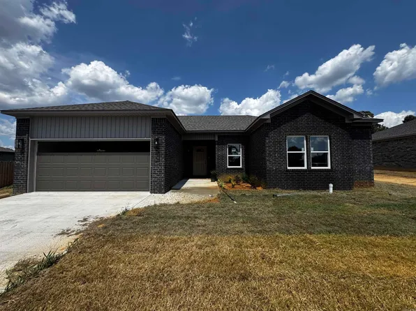 2022 Skylark Dr, Beebe, AR 72012
