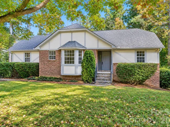 3111 Essex Path, Hendersonville, NC 28791