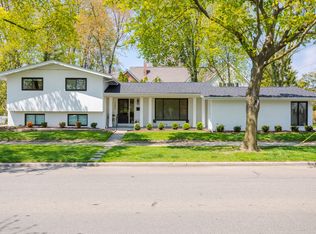 152 Kerby Rd, Grosse Pointe Farms, MI 48236