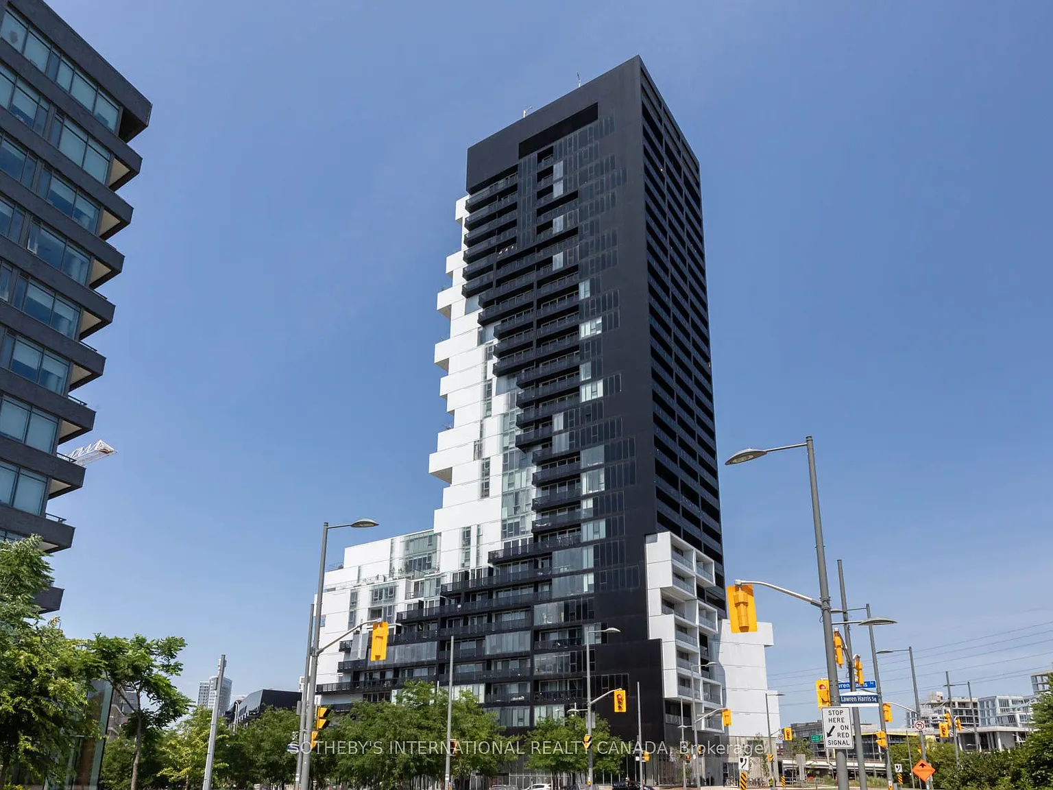 1 bed, $2,600 — Photo 1