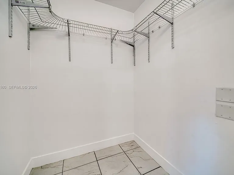 14710 NE 7th Ct #14710 — Photo 14