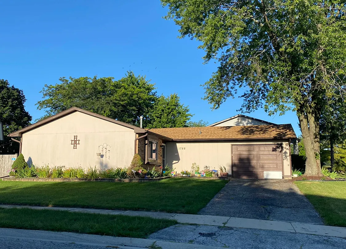 1788 Frank Ct photo 1