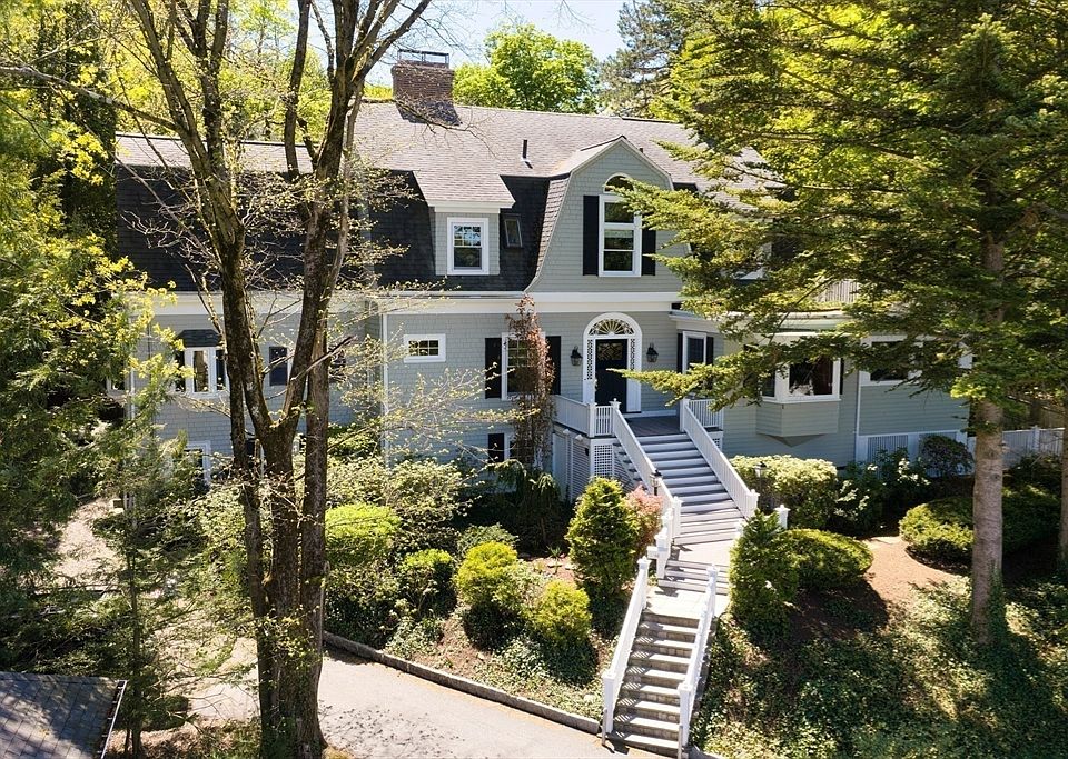 1st image of 68 Dudley St