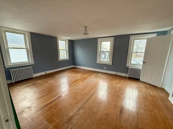 941 Hope St #2, Bristol, RI 02809