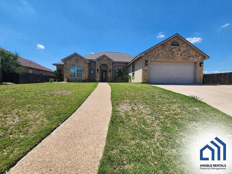 801 Hunters Glen Rd — Photo 1