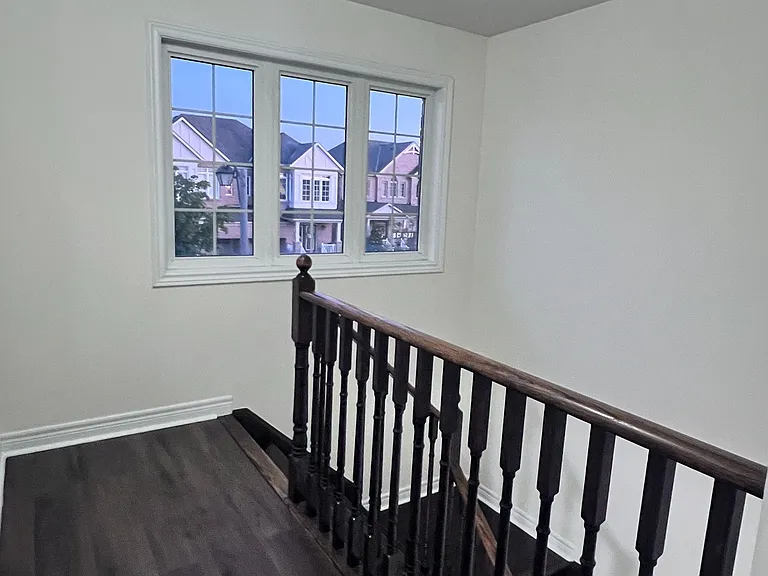 10 Brown Ln — Photo 4