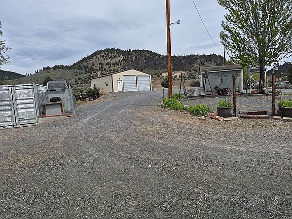 3rd image of 10934 Rattlesnake Ln
