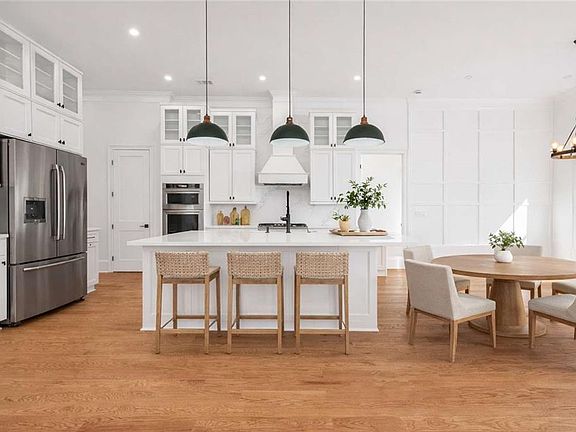 5th image of 1525 Tapestry Rdg