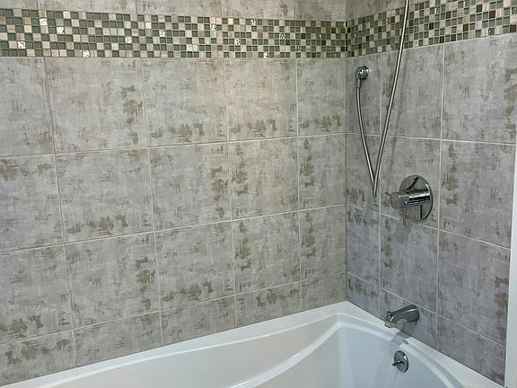 4th image of 23309 76th Ave W #C