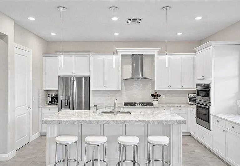 11720 Waterway Cir — Photo 9