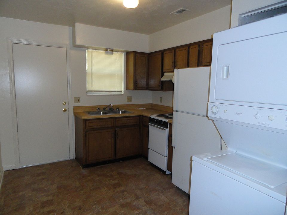 1st image of 1564 Patrick Ave