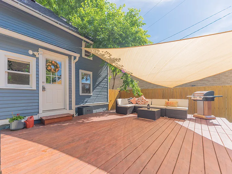 1123 W Huron St — Photo 51