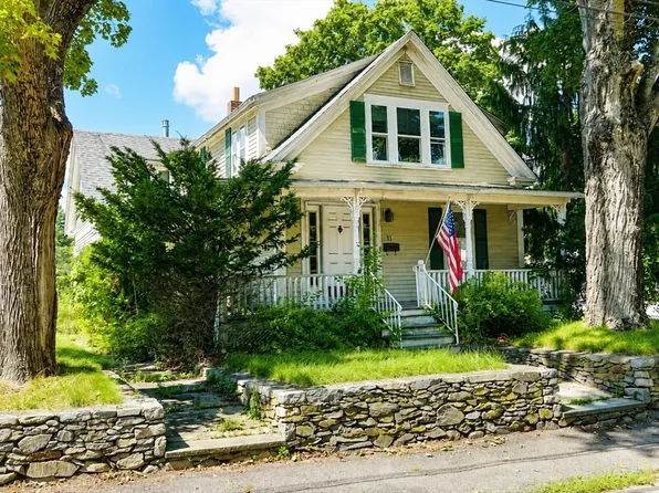 33 Warren St, Taunton, MA 02780