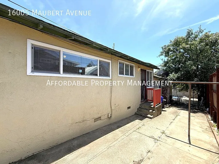 16005 Maubert Ave — Photo 14