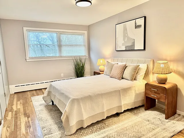 116 Beethoven St #5 — Photo 10