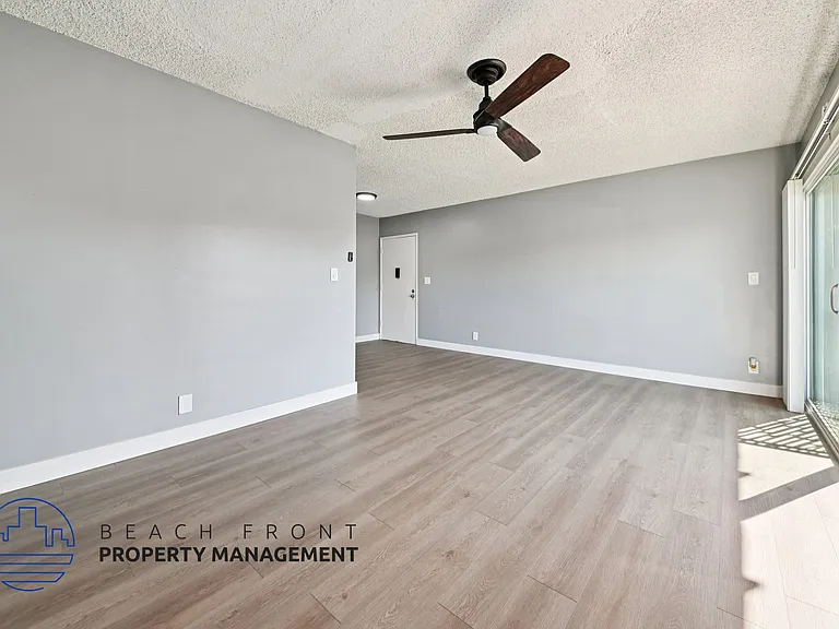 1105 N. Flower St. — Photo 11