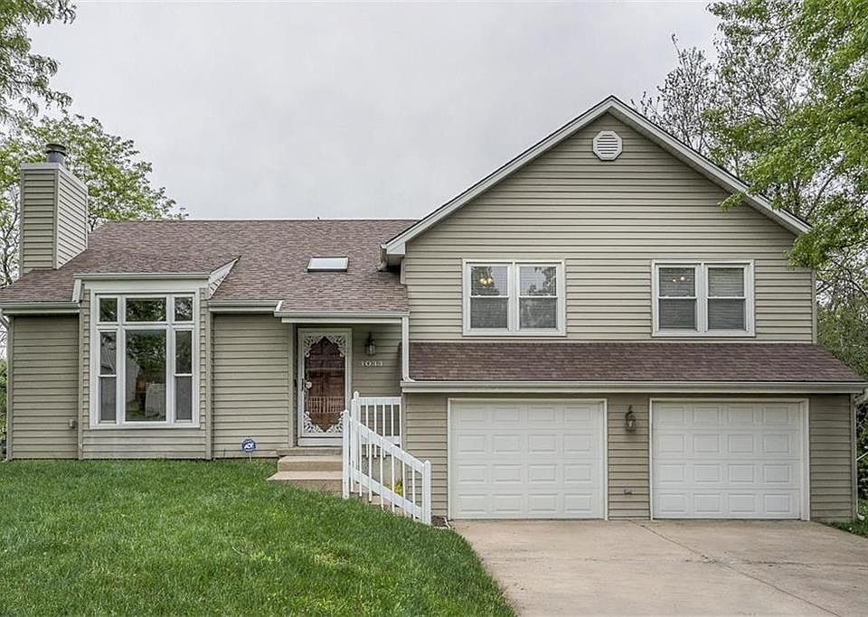 1st image of 3033 N 85th St