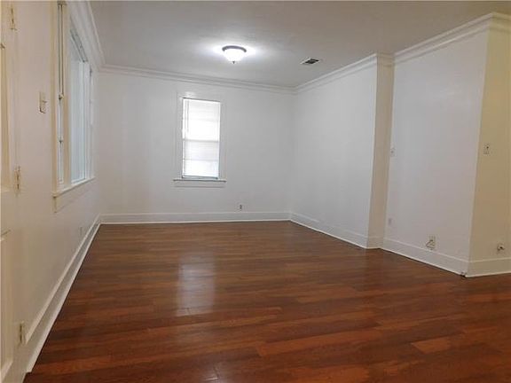 3rd image of 2120 Convention St