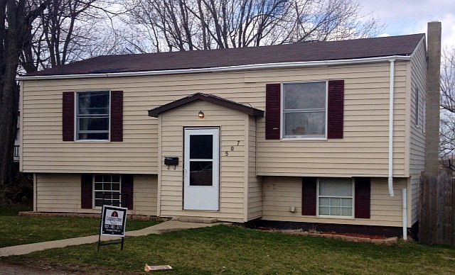 1st image of 507 Waddell St