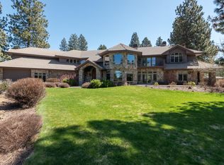 60340 Sunset View Dr, Bend, OR 97702