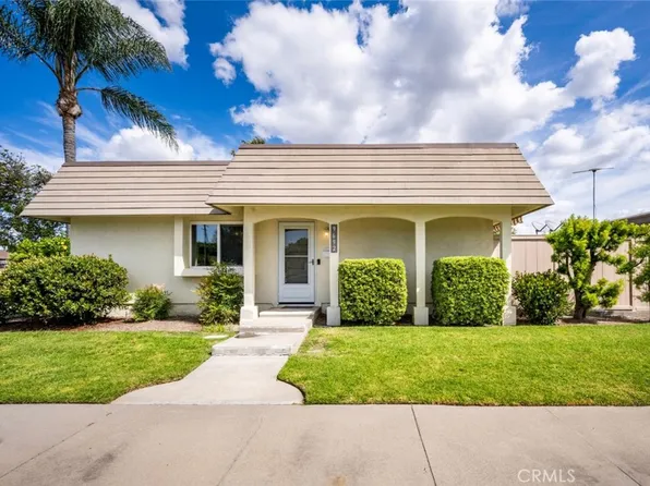 9692 Bloomfield Ave, Cypress, CA 90630