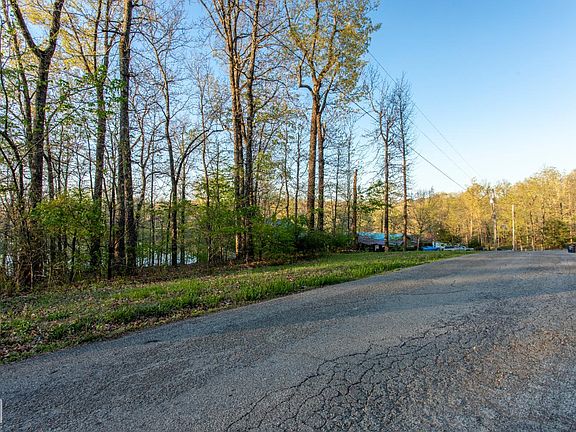 2nd image of 79 Lakeside Dr