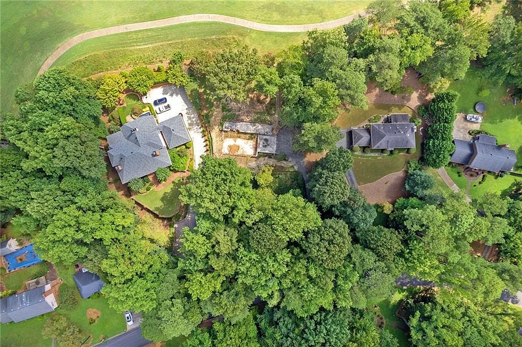 3650 Club Dr NW #28 — Pinetree Country Club