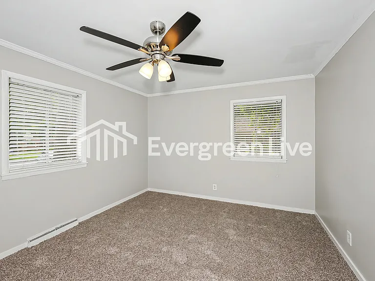 1137 Bowman Rd — Photo 9