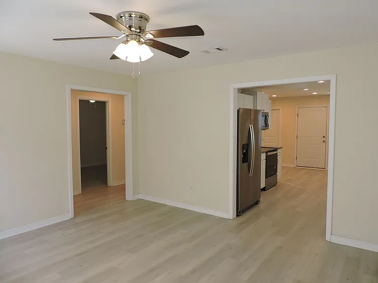 1000 Polk Ave — Photo 6