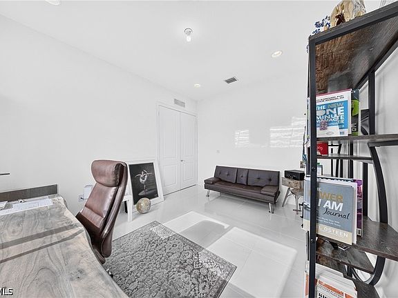 5th image of 5043 Ofanto Lane Ave