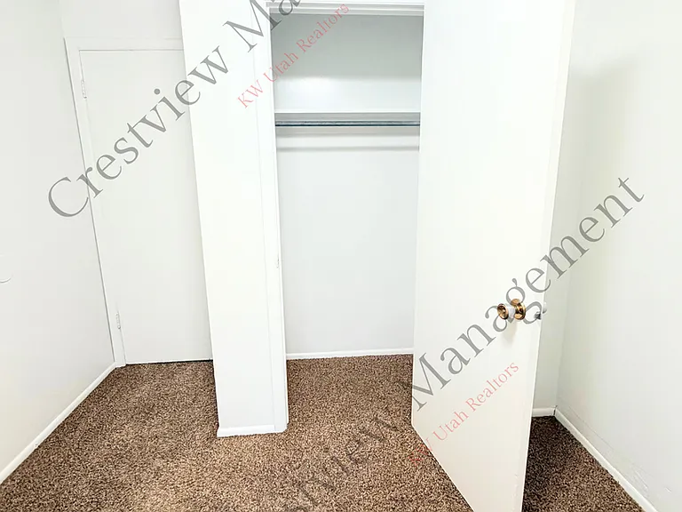 549 E Stringham Ave #B — Photo 12