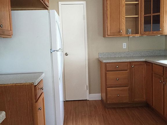 3rd image of 131 Daphne Way