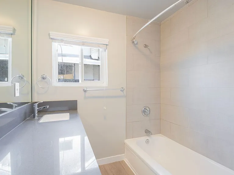 5622 La Mirada Ave — Photo 17