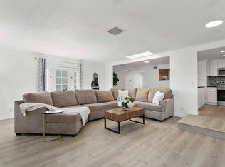1424 Winn Dr, Upland, CA 91786
