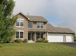 17721 Hollybrook Trl, Lakeville, MN 55044