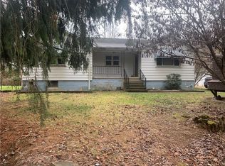 26 Harmony Rd, Belle Vernon, PA 15012