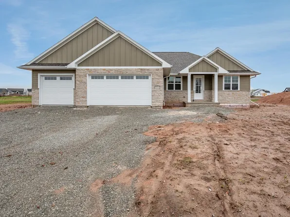 743 Royal Saint Pats Dr, Wrightstown, WI 54180