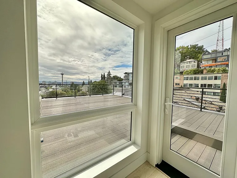 507 Galer St — Photo 27